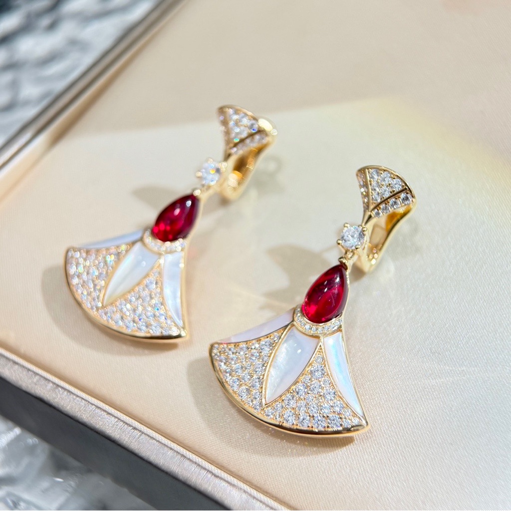 Bvlgari Divas Dream Yellow Gold Earrings With Rubellite  Mother Of Pearl